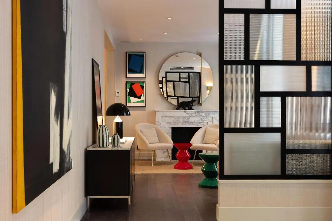 Hotel Moderniste パリ フランス