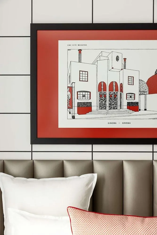 Hotel Moderniste パリ